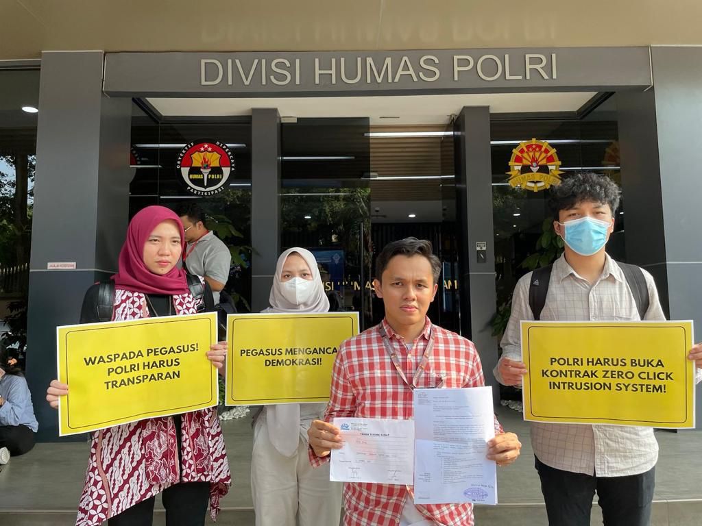 Foto: Dokumentasi ICW, Permintaan Informasi ke Polri (10/09/2023).
