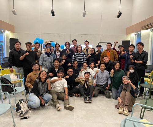 Dokumentasi ICW: Sesi foto bersama acara panggung Politik Orang Muda