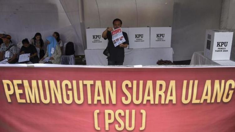 Kredit foto: Desa Janetallasa (janetallasa.digitaldesa.id) Gambar Pemungutan Suara Ulang