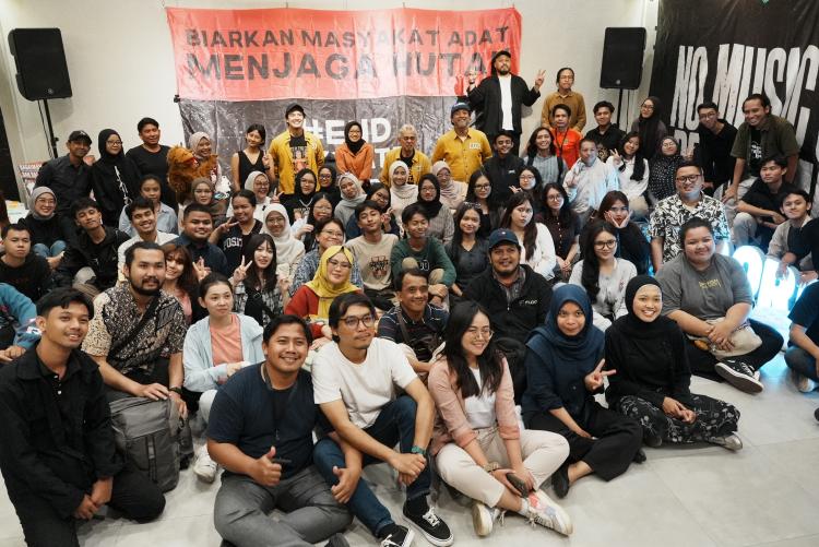 Foto bersama aktor dan sutradara Film Ghost In The Cell