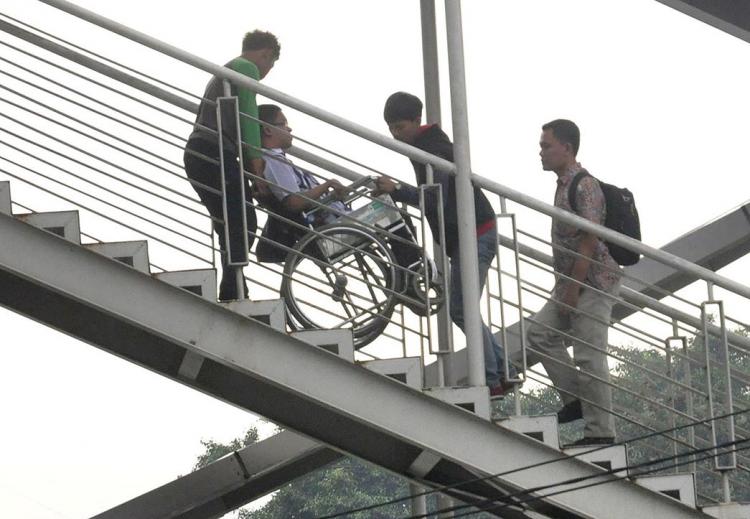 Fasilitas disabilitas (foto: wartanasional.com) Fasilitas disabilitas (foto: wartanasional.com)