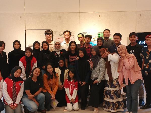 Dokumentasi ICW: Foto bersama kelas lingkar pelajar batch 2